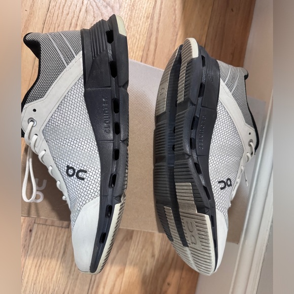 On Cloud CLOUDNOVA Z5 Rush Women’s Sneakers in Size 8 - Picture 10 of 11